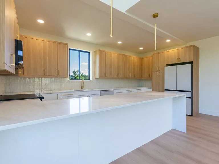 822 W 22nd Ave — Photo 38