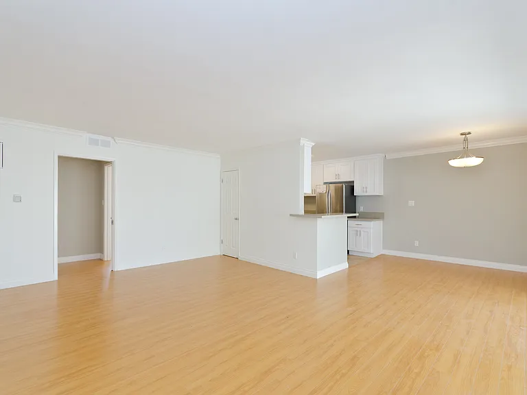 11953 Darlington Ave #8 — Photo 2