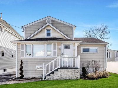 700 Arthur Street, Baldwin, NY, 11510