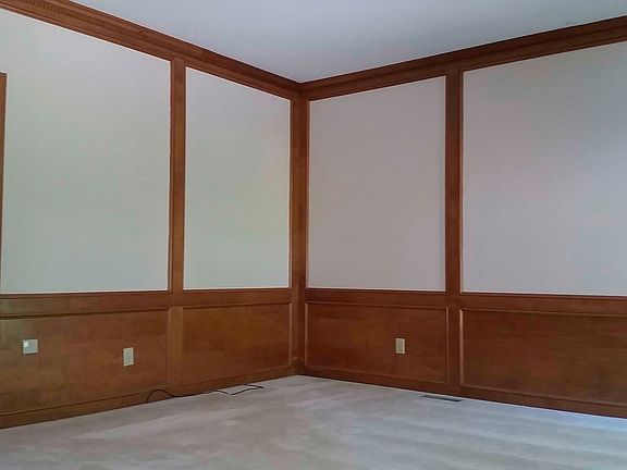 Living Room Pic2