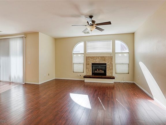 3rd image of 8739 Villa Jeremiah Ln