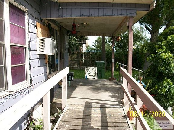 3rd image of 2734 E 30th St