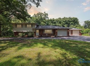 7948 Holstein Rd, Toledo, OH 43617