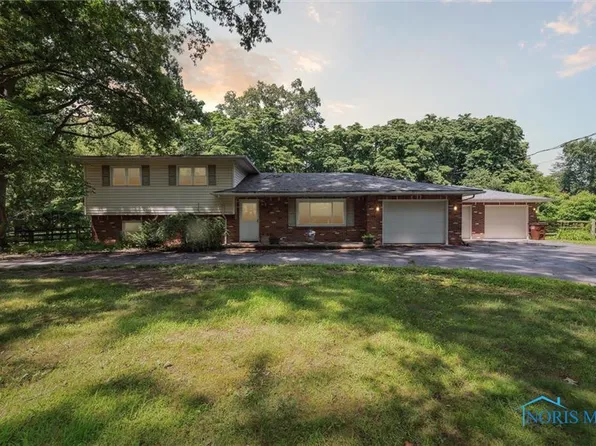 7948 Holstein Rd, Toledo, OH 43617