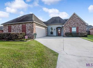 13372 Autumn Run Dr, Walker, LA 70785