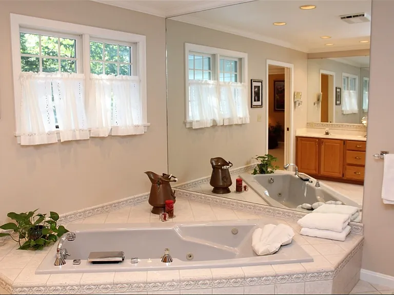 7217 Pine Tree Ct — Photo 25