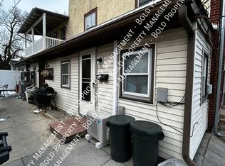 137 S 4th St #1F, Lebanon, PA 17042