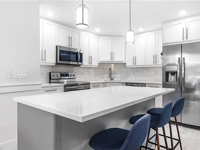 5 Bluebill Ave #209 — Photo 10