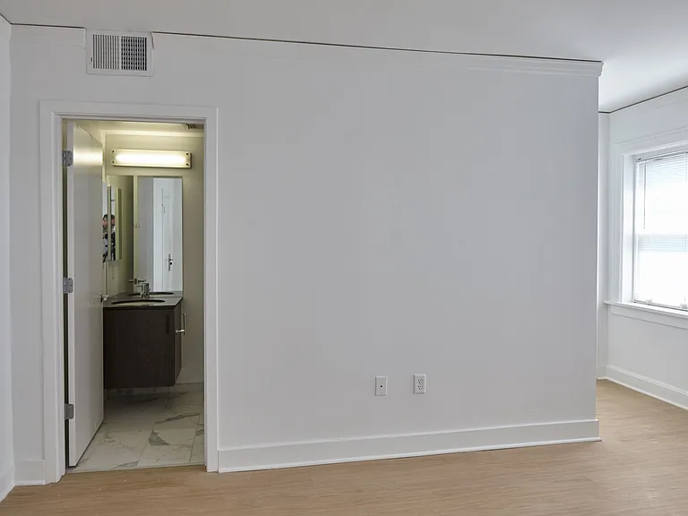 Dining/Living room
