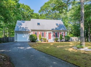 192 Simons Narrows Rd, Mashpee, MA 02649
