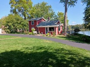 1011 Peninsula Ct, Maceo, KY 42355