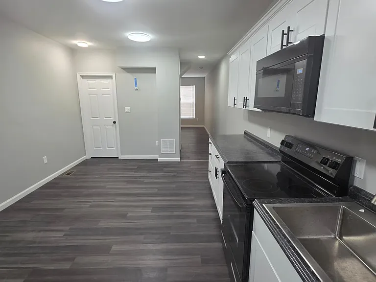 1126 McKean Ave — Photo 9