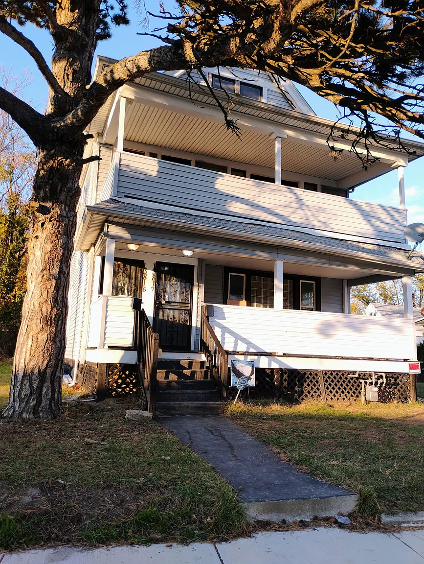 13815 Shaw Ave #2 photo 1