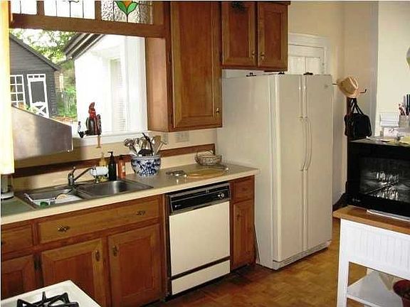 Large kitchen - what a great view from the window!