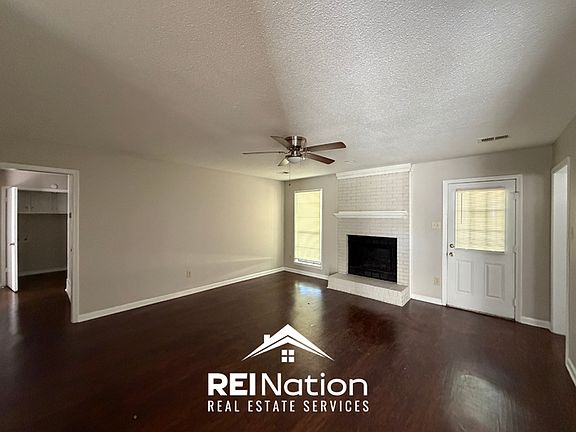 2nd image of 2125 Pillsbury Pl