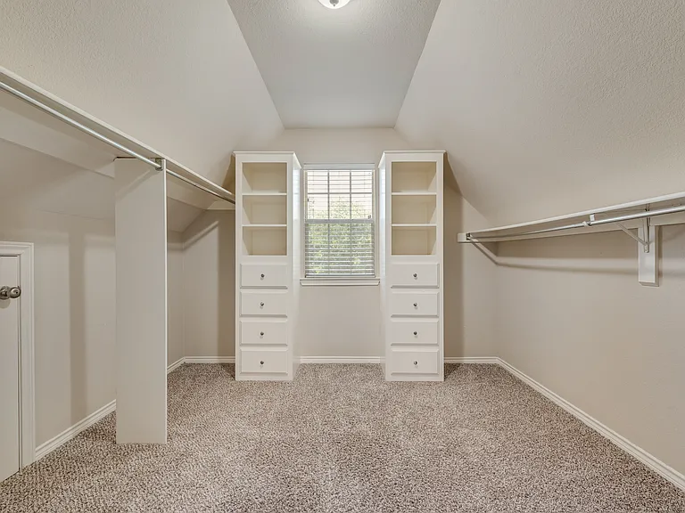 4641 Reunion Dr — Photo 15