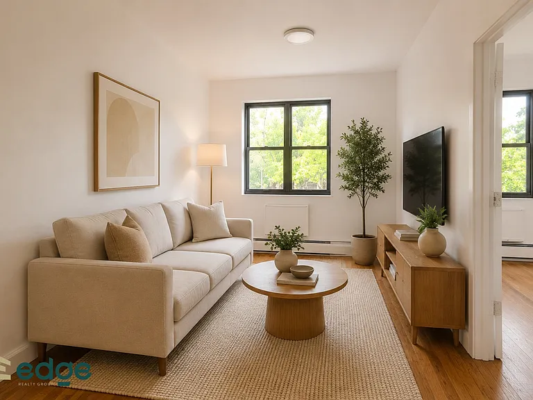 12A Vernon Ave #3R — Photo 2