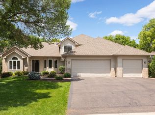 8797 Blackoaks Ln N, Maple Grove, MN 55311