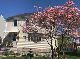 24 Brook St, Roslindale, MA 02131