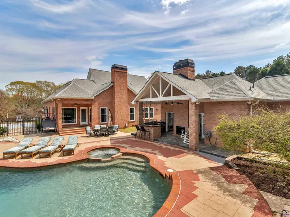 85 Highland Park Dr, McDonough, GA 30252