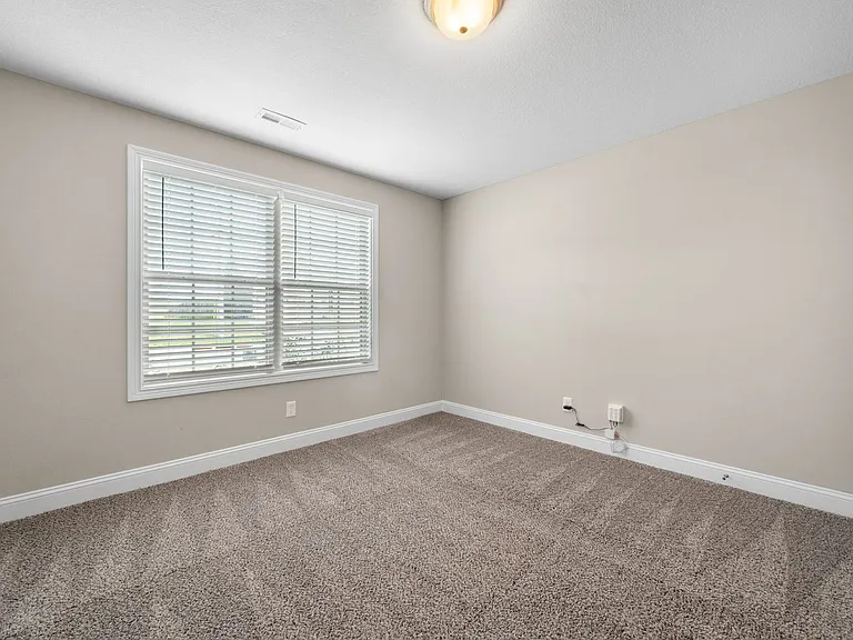 109 Ambridge St — Photo 30