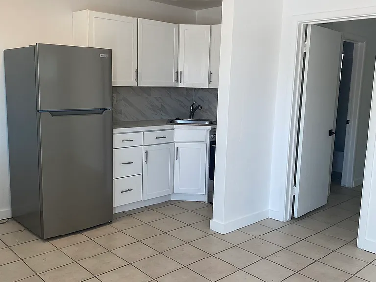 3636 E Verde Ln #5 — Photo 1
