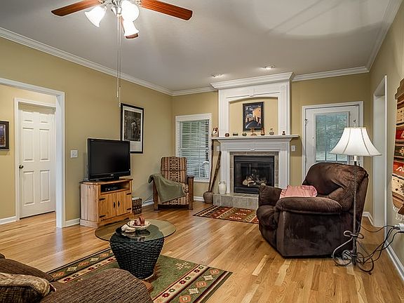 4th image of 3607 Brookstone Dr