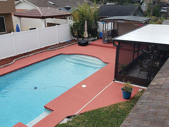 2nd image of 6912 Shady Pl