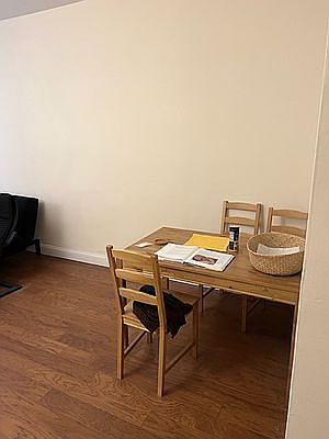 3rd image of 579 W 215th St APT 1E