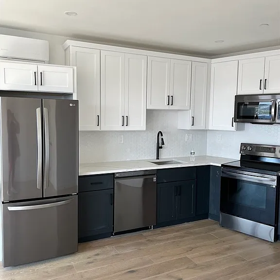 144 Old Colony Ave #404 — Photo 4