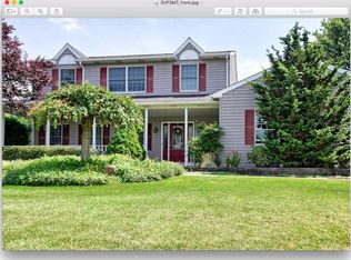 8 Ramblewood Dr, Glenmoore, PA 19343