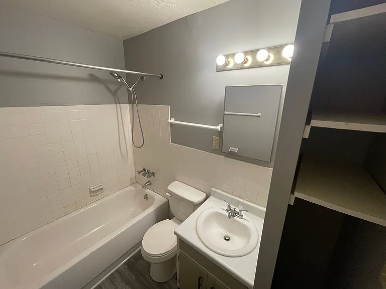 729 W Dixie St — Photo 4