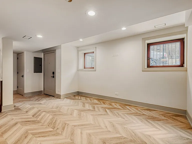 1528 N Lasalle St #1W — Photo 4