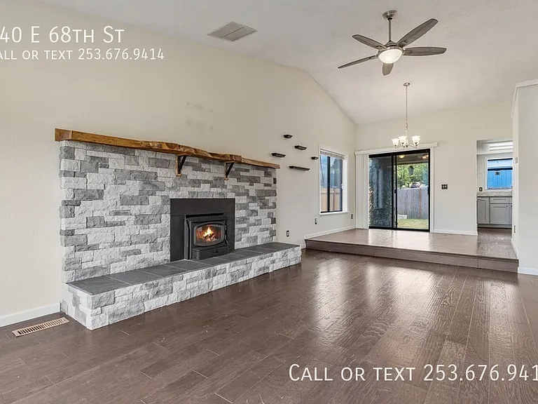 240 E 68th St — Photo 9