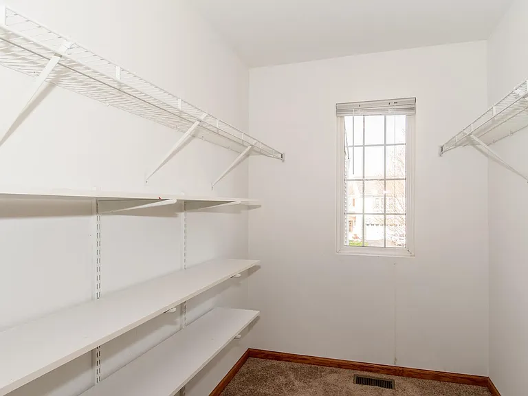 4133 Blackstone Dr — Photo 5