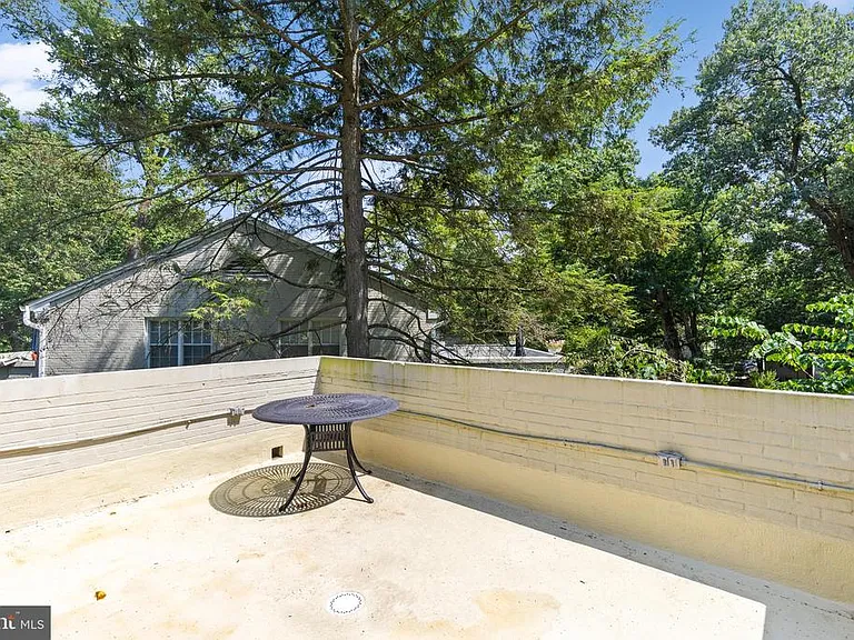 702 S Arlington Mill Dr #304 — Photo 20