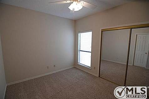5th image of 7502 Courtside Dr