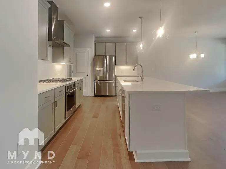 1273 Windmill Pkwy — Photo 7