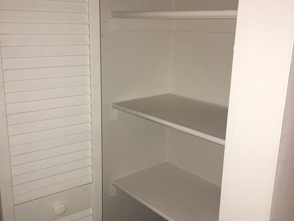 2nd image of 1001 N Vermont St APT 513