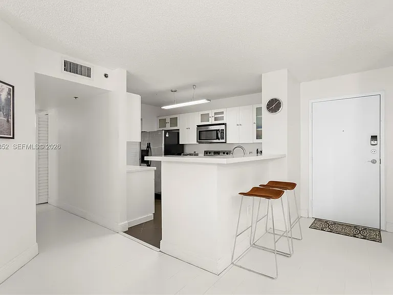 19555 E Country Club Dr #8208 — Photo 7