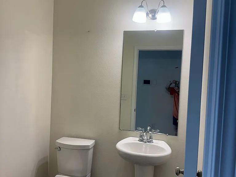 316 Merlin Ct — Photo 28