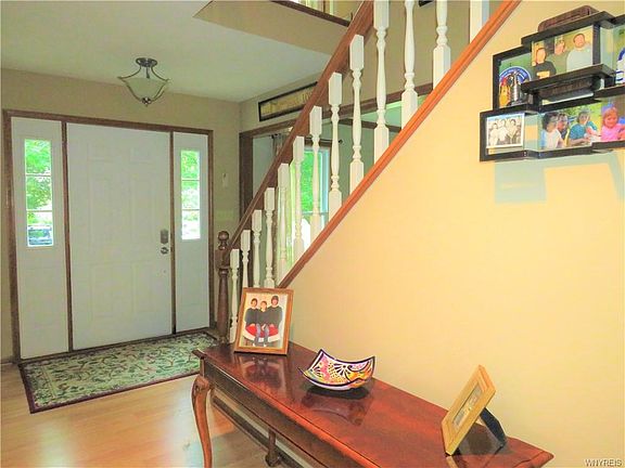 4th image of 88 Fairview Ct