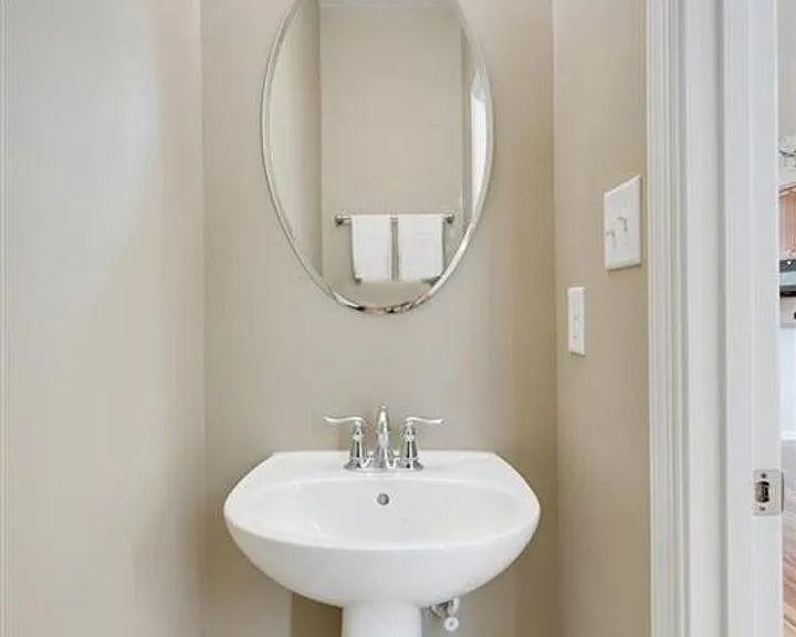 4002 Luminary Dr — Photo 20