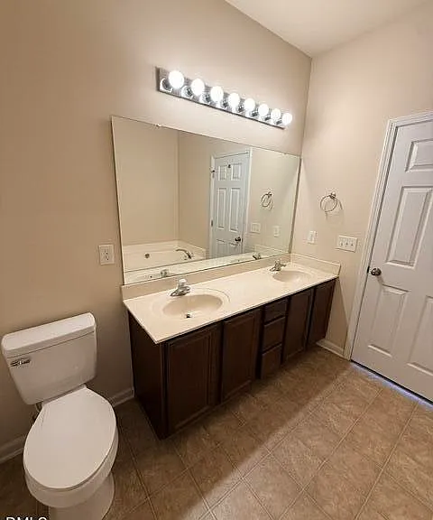806 Carpenter Glenn Dr — Photo 36