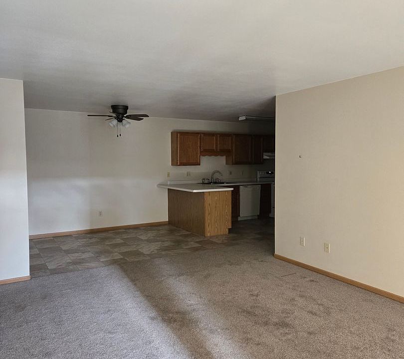 2nd image of 2200 Sylvan Way #1