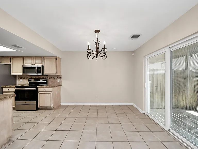 7821 Theissetta Dr #141 — Photo 12