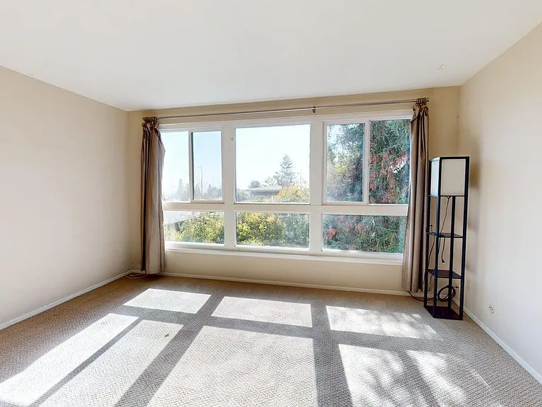 2632 Warring St #8 — Photo 8