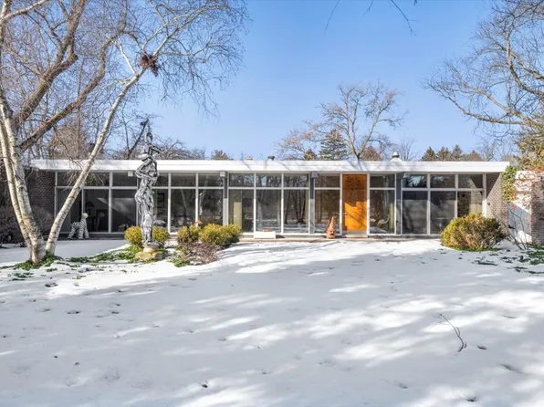 270 Euclid Ave, Winnetka, IL 60093