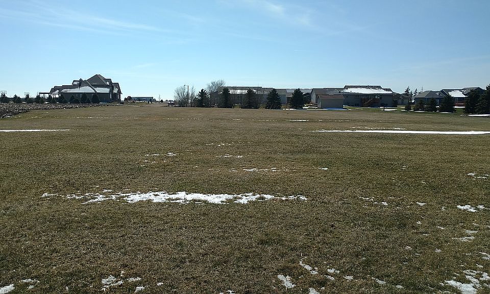 2nd image of 410 East Ave
