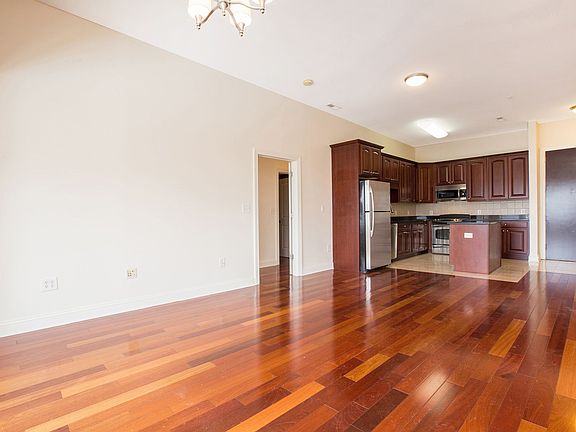 4th image of 20 Avenue At Port Imperial APT 537